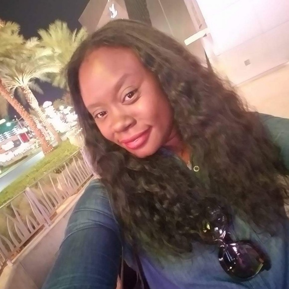 Meet your Posher, Samantha - Picture 5 of 5